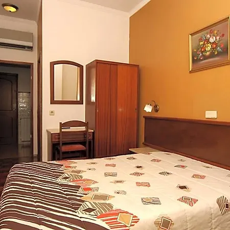 Leiriense Hotel 2*